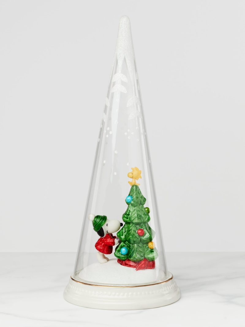 Peanuts Merry & Magical Christmas Scene Figurine
